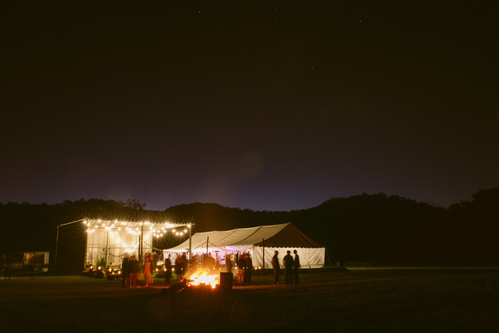 A country wedding under the stars!
